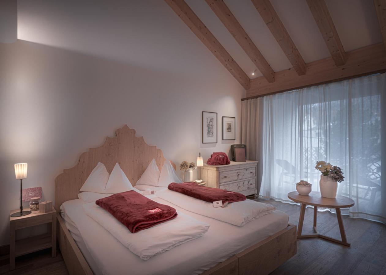 Il Tyrol Hotell Innichen Exteriör bild